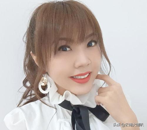 娱乐吃瓜壁纸图片可爱女,可爱女生娱乐吃瓜壁纸,带你领略青春活力  第1张 娱乐吃瓜壁纸图片可爱女,可爱女生娱乐吃瓜壁纸,带你领略青春活力  第1张