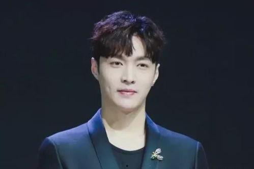 吃瓜娱乐圈男艺人是谁,揭秘“吃瓜娱乐圈男艺人”之谜 第2张 吃瓜娱乐圈男艺人是谁,揭秘“吃瓜娱乐圈男艺人”之谜 第2张